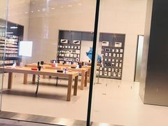 -Apple零售店(华贸购物中心店)