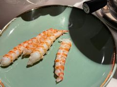 小姐姐帮忙拨好的虾仁-最品火锅