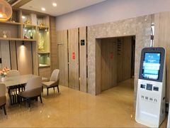 -西安大雁塔科技大学地铁站亚朵酒店