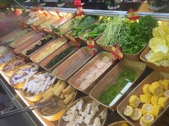 -四囍码头海鲜烧烤自助火锅(外滩南京东路悦荟广场店)