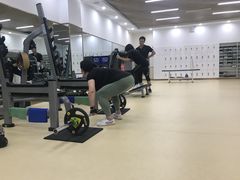 -琪航健身工作室(徐汇光大店)