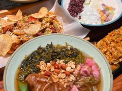 -八月美食小馆(银泰城总店)