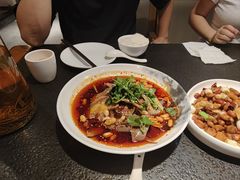 -万重锦·人文川菜馆(骡马市店)