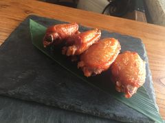 蜜汁鸡翅-more than meow吴止猫主题餐厅(承德 中船汇店)