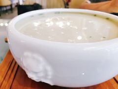 泉水鲫鱼汤-鲜塘宴·千岛湖大鲫鱼(南湖店)