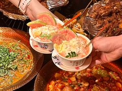 -何师烧烤·香辣蟹·川菜·30年老品牌(太古里旗舰店)