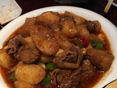 -霄汉牛三鲜湖北砂锅菜(万松园2店)