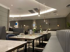 大堂-必胜客(漕宝路店)