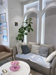 -广州健丽·去眼袋医疗美容机构