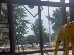 -红樱桃·欢乐餐厅(太原里店)