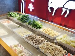 -运气牛自助酱大骨火锅(南京东路店)