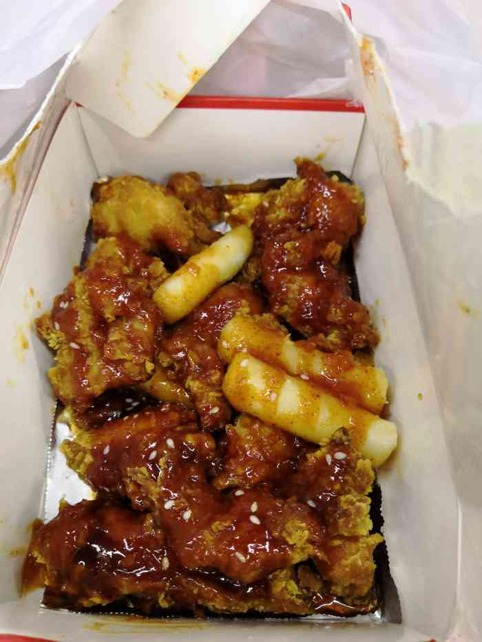 efc韩国炸鸡(沙坪坝店)-"吃过晚饭在实验室里休息,突然很想吃炸鸡了.
