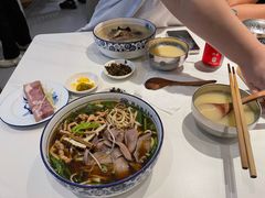 -镇南锅盖面馆(解放路店)