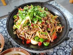 干锅牛肉丝-张关合渣(航空大道店)