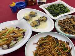 -云顶山庄·粤菜·农家菜(共和店)