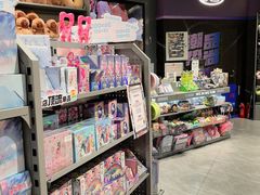 -潮品挚尚(五角场苏宁易购店)