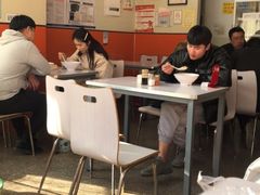 大堂-海平馄饨(逍遥二路店)
