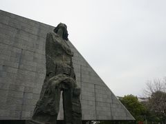 -侵华日军南京大屠杀遇难同胞纪念馆-停车场