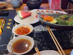 -老牌坊云南鱼豆花火锅(哈西万达店)