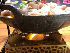 -老滇山寨•云南特色菜•地方菜•民族风情歌舞表演(金碧店)