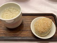 文思豆腐配蟹壳黄-江南灶中餐厅(南京香格里拉店)