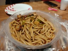 -玲玲米粉·新疆现炒米粉(大十字总店)