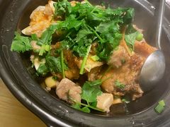 砂锅煎焗鱼头排骨煲-金光鸽王·经典粤菜(珠海万象汇店)