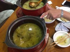 -周鱼小馆石锅酸菜鱼(活力汇店)