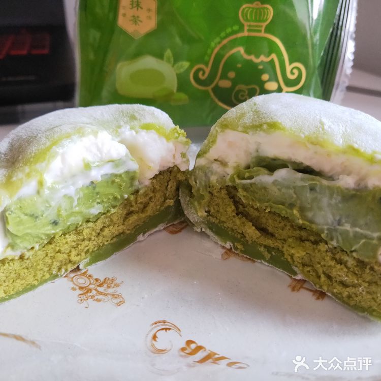 罗森冰皮蛋糕大合集来啦 新品抹茶生巧 承袭了冰皮月亮