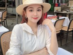 -刘姐啤酒鱼民族演艺餐厅(西街总店)