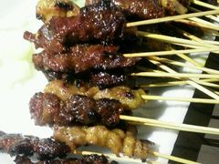 -东海岸人工湖美食村