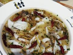 -渔语鱼酸菜鱼新川菜(来福士店)