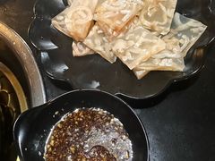 皮冻-果松木炭酸菜铜火锅·外婆参鸡汤