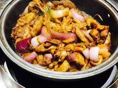 -胡须佬鸡煲四季火锅店(石厦西村直营店)