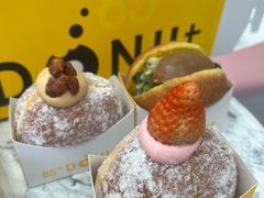 -85度C(生甜甜圈研究工坊·上海松江人民北路店)