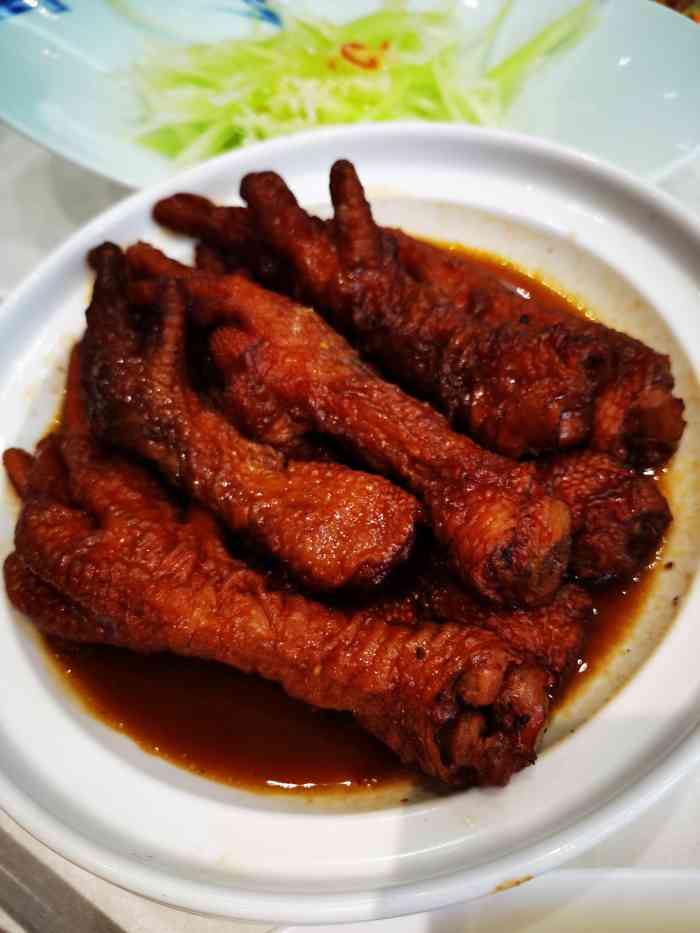 大铁勺酒楼(熙悦汇店)-"之前来消费,给了烤鸭券,快到期了,正好来.