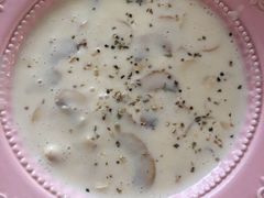 -Rabbit Cafe私房西餐甜点咖啡(栖霞路店)