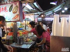 -六合夜市