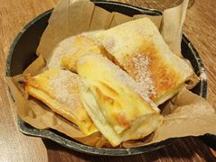 奶香芝士菠萝卷-必胜客(大悦城店)