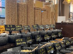 -长沙省政府地铁站亚朵酒店