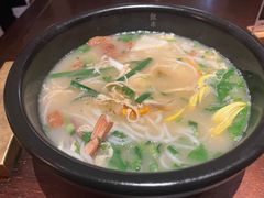 -银米·云南传统过桥米线(双廊黑金冠店)