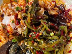烧椒豆腐拌皮蛋-靓靓蒸虾·头牌蒸虾(万松园玲珑店)