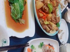 -伊带伊路新疆美食府(呼家楼店)