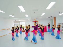 -小芳舞蹈团·少儿舞蹈·中国舞(龙江校区)