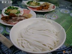 过桥米线之米线和原料-桥香园云南过桥米线(金马碧鸡店)
