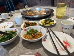-忘情水鱼头·鲜鱼火锅(滨江中路店)