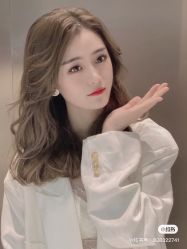 -时尚殿堂明星门店
