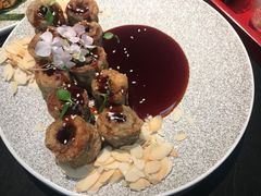 摩纳黑醋剔骨带鱼卷-荣公子创意菜