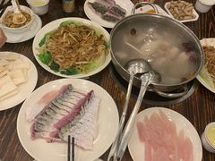 -正能量脆肉鲩火锅