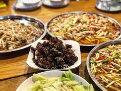 -邱金小炒·30 年盐帮江湖菜(自贡店)